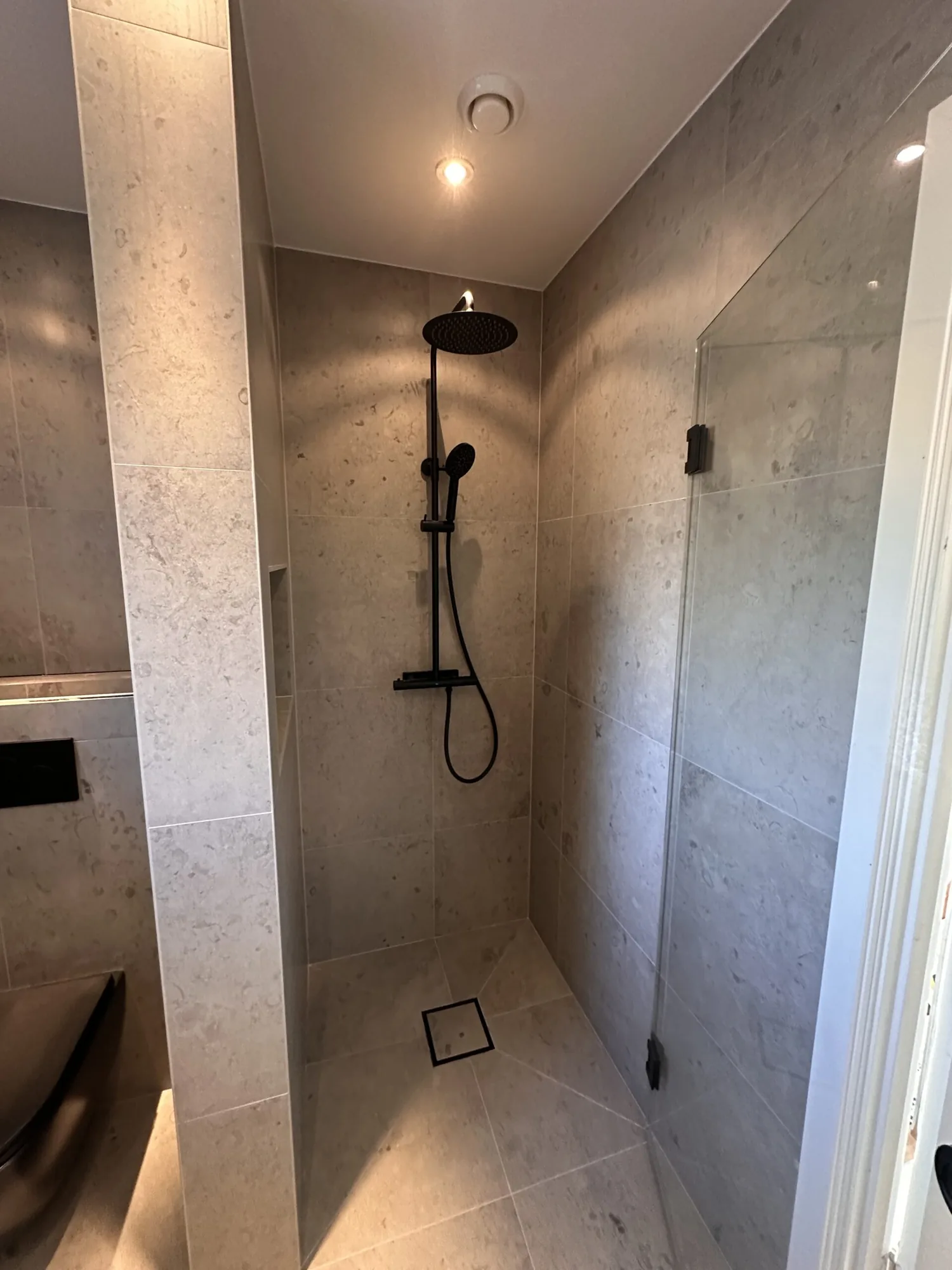 Kakel & Klinker – badrumsrenovering i Järfällatrakten