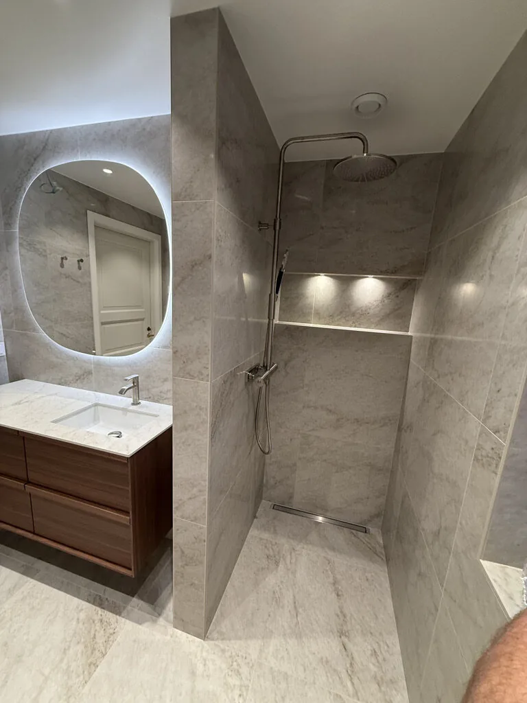 Kakel & Klinker – badrumsrenovering i Järfällatrakten