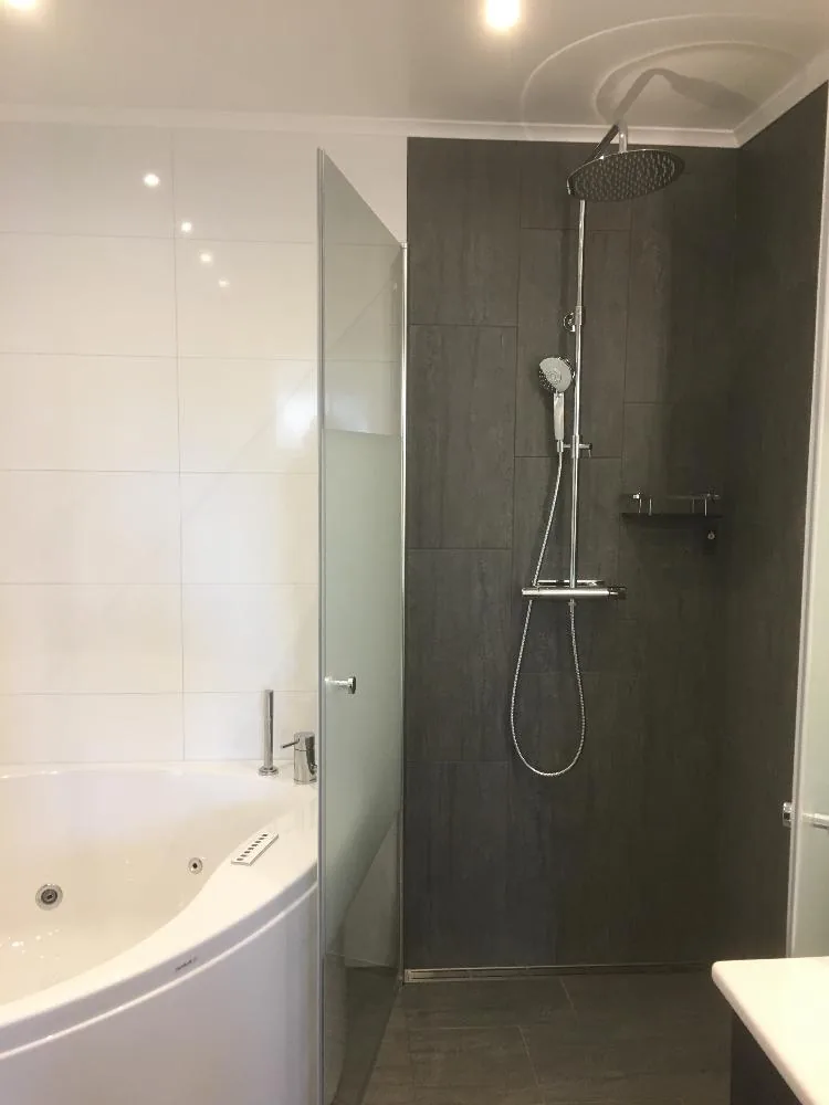 Kakel & Klinker – badrumsrenovering i Järfällatrakten