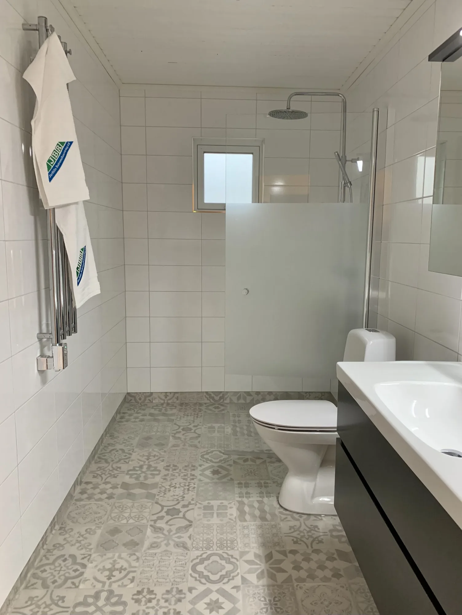 Våtrumsmattor – badrumsrenovering i Järfällatrakten